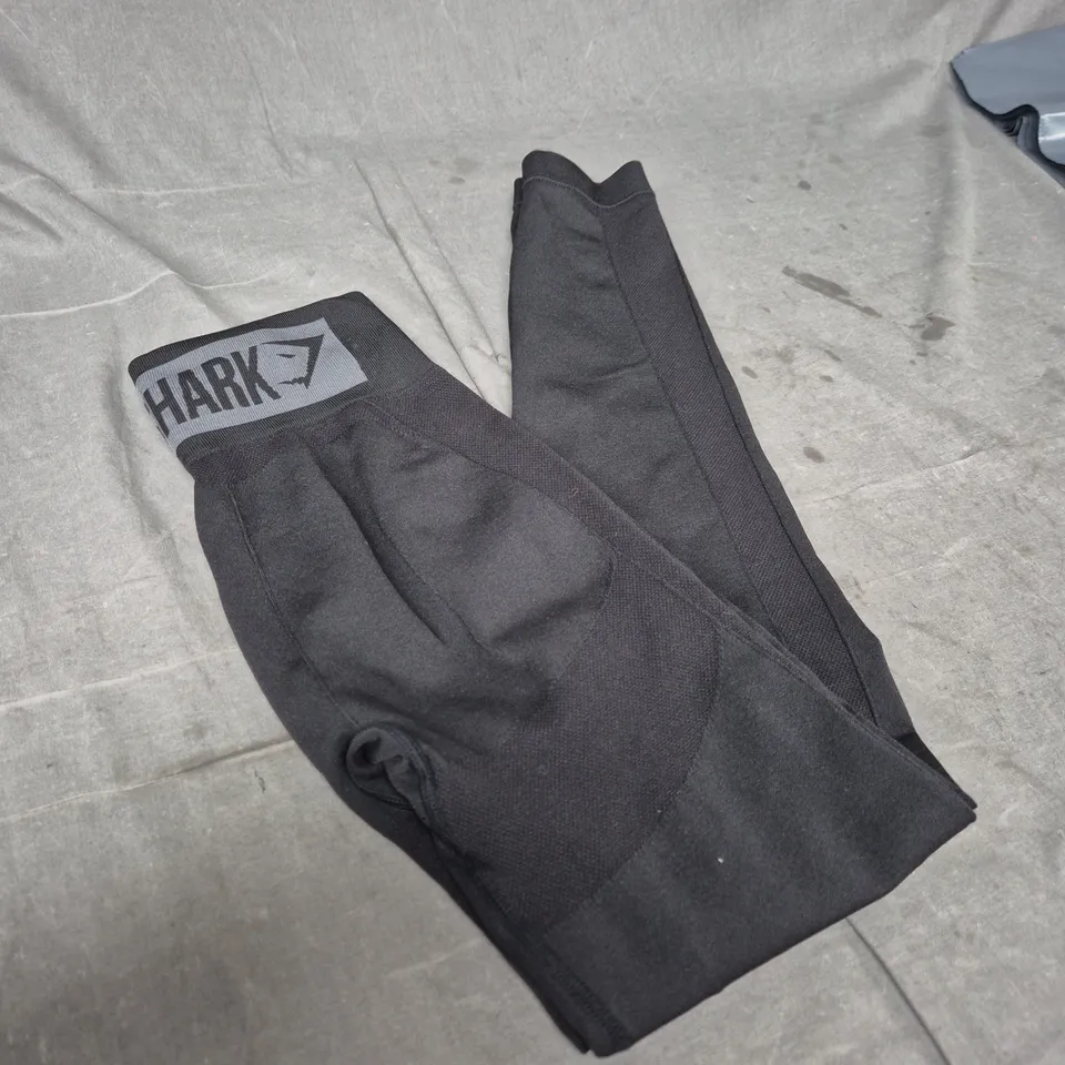 GYMSHARK DRY LEGGINGS – BLACK – SIZE S