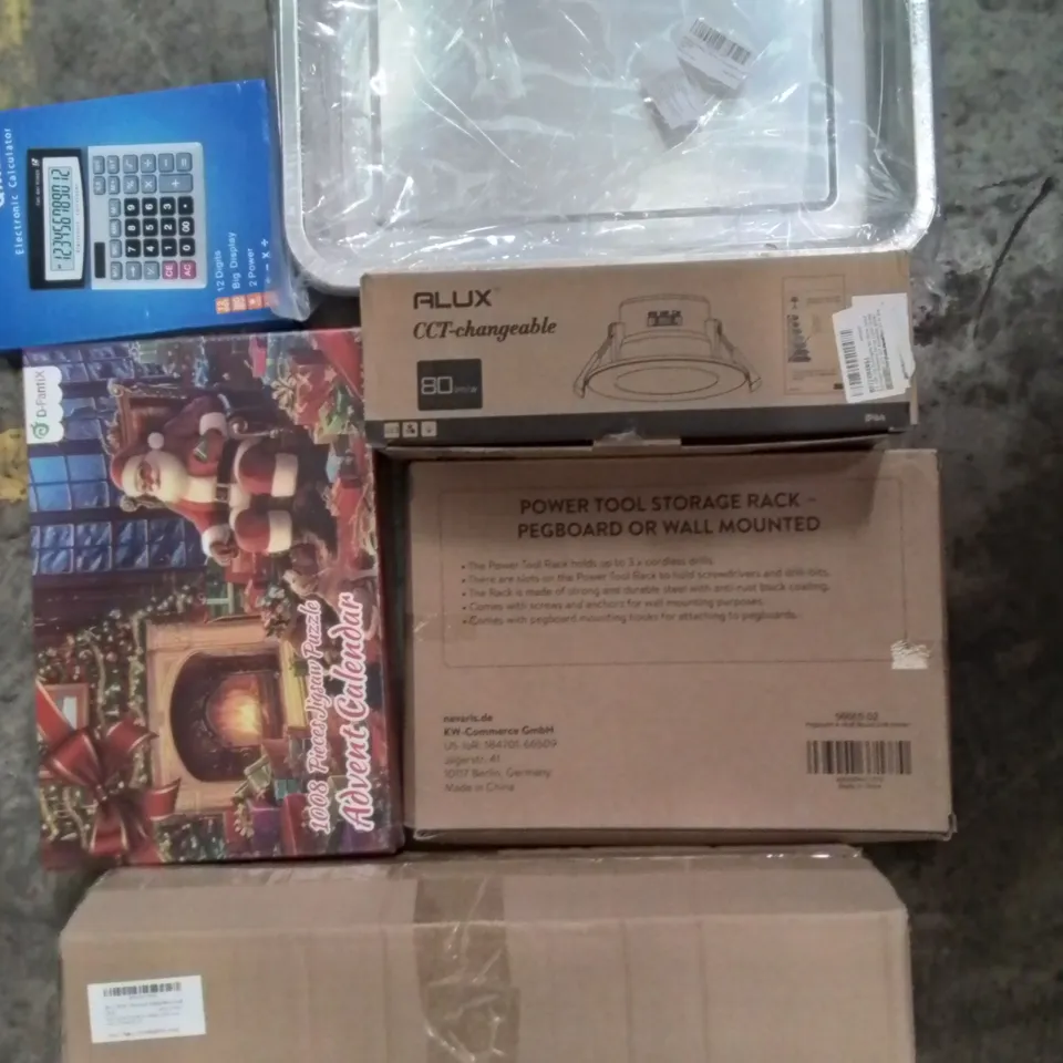 PALLET TO CONTAIN AN ASSORTMENT OF HOUSEHOLD ITEMS TO INCLUDE FESTIVE JIGSAW PUZZLES, ELECTRONIC CALCULATOR BAKING TRAYS AND WOOD SHELFS ECT