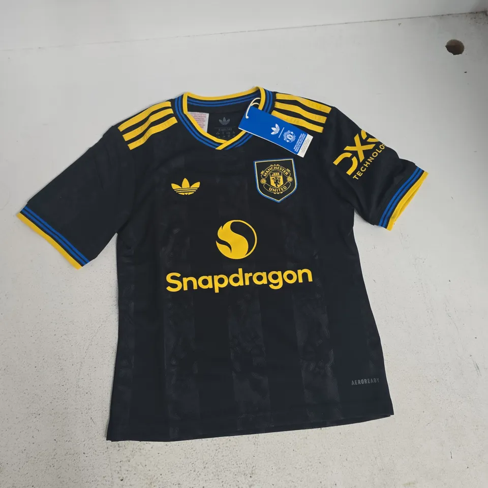 MANCHESTER UNITED FC KIDS FOOTBALL JERSEY IN BLACK - UK 9/10 YRS