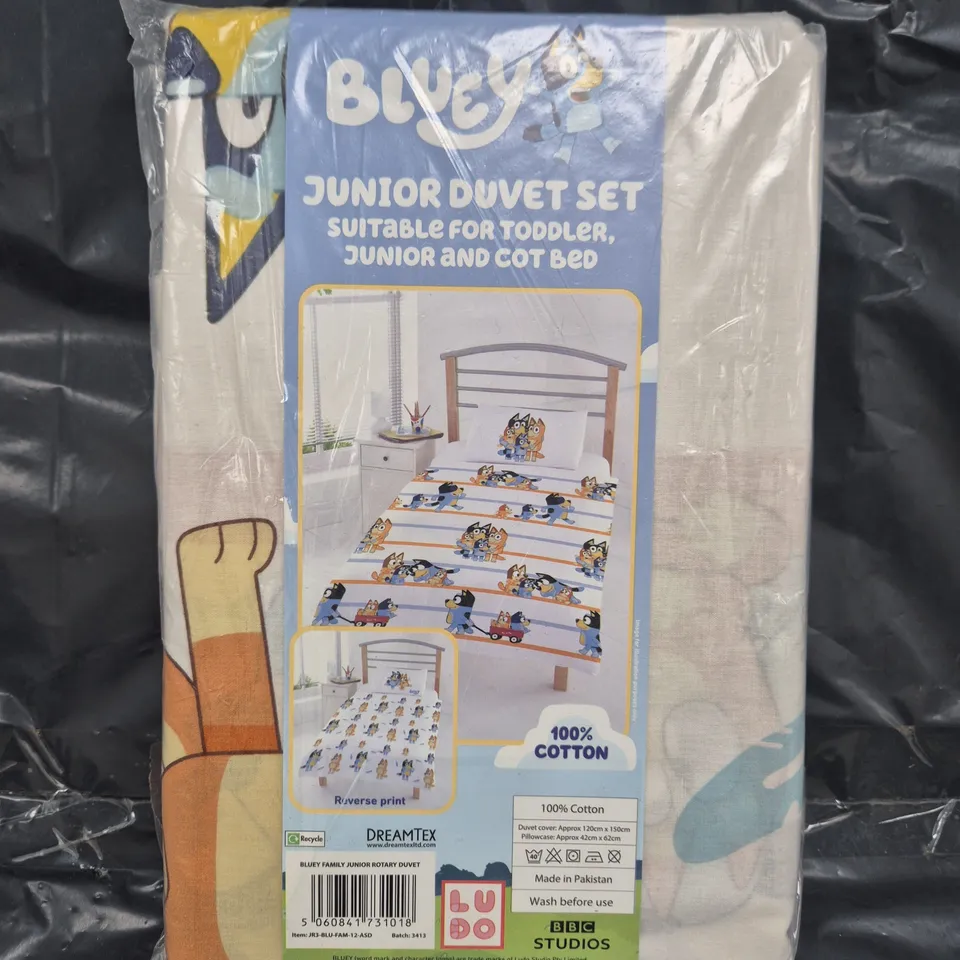 BLUEY FAMILY JUNIOR DUVET COVER SET - MULTI