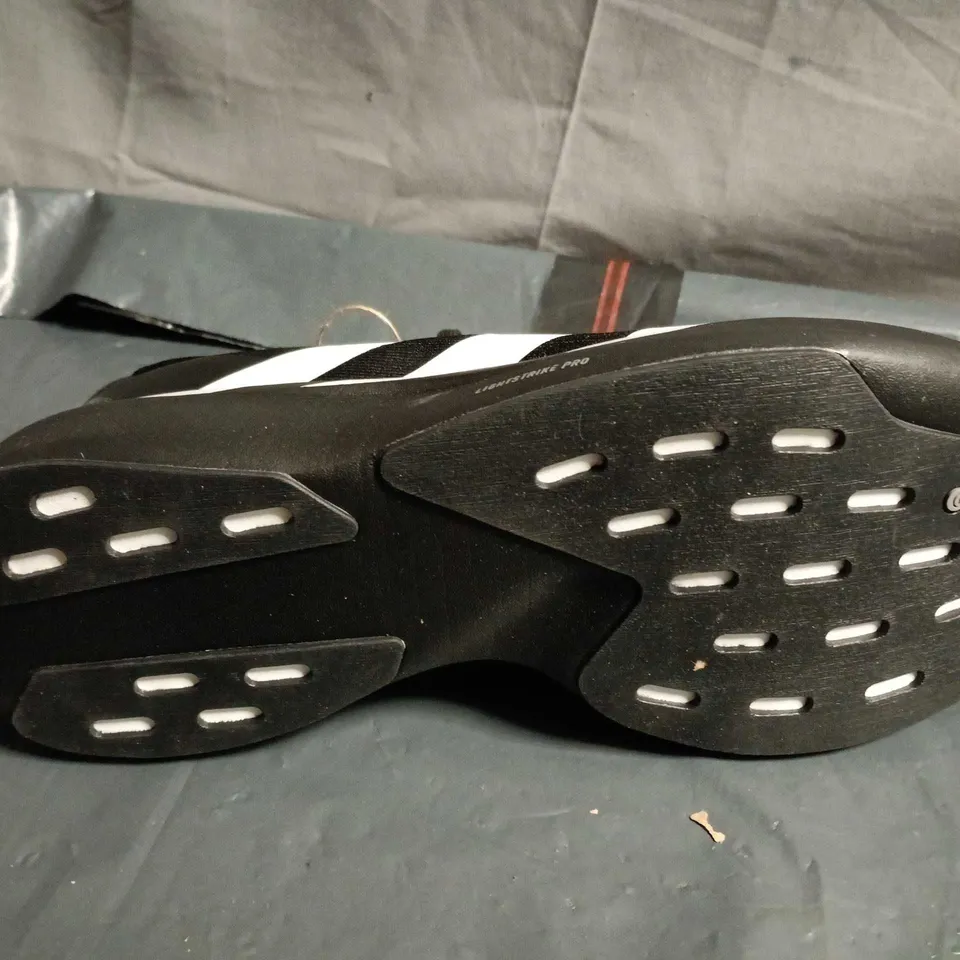 ADIDAS ADIZERO RUNNING SHOES – UK SIZE 11.5