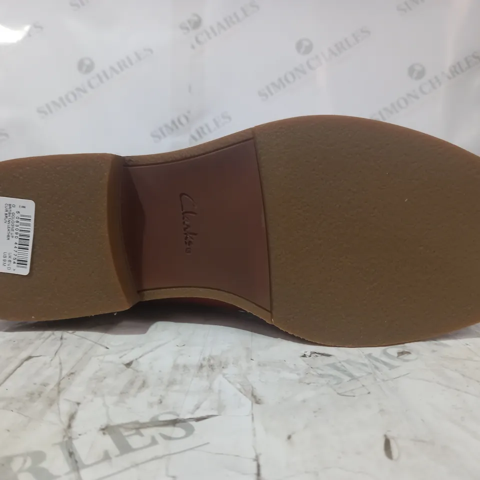 BOXED PAIR OF CLARKS COLOGNE UP KNEE HIGH BOOTS IN TAN UK SIZE 6.5