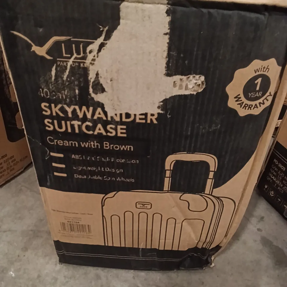 BOXED KEPLIN LUGG 40 CM SKYWANDER SUITCASE CREAM AND BROWN COLOUR 