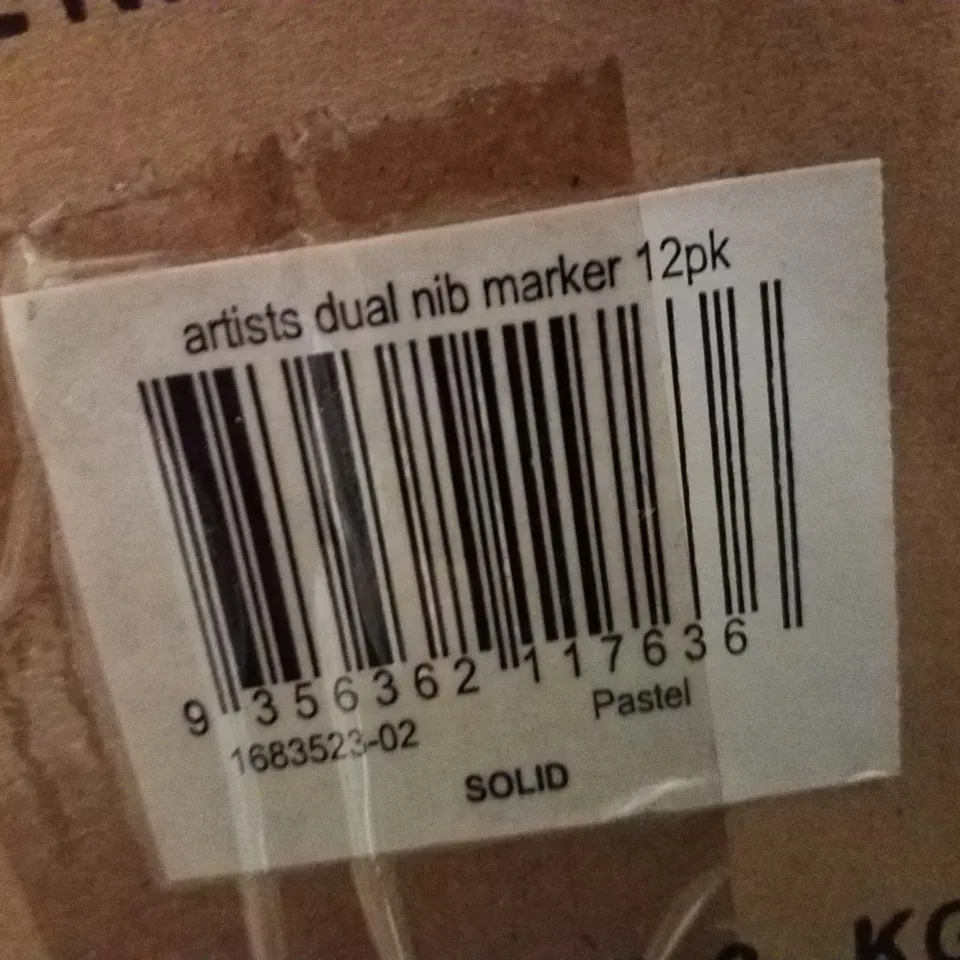 PALLET CONTAINING ASSORTED BRAND NEW PRODUCTS INCLUDING PHONE CASES & STANDS, ART SUPPLIES & PLANTERS