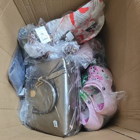BOX OF APPROXIMATELY 15 ASSORTED CLOTHING ITEMS IN VARIOUS STYLES , COLOURS AND SIZES