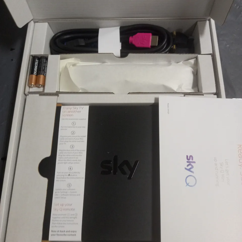 SKY Q MINI - EM1501UK