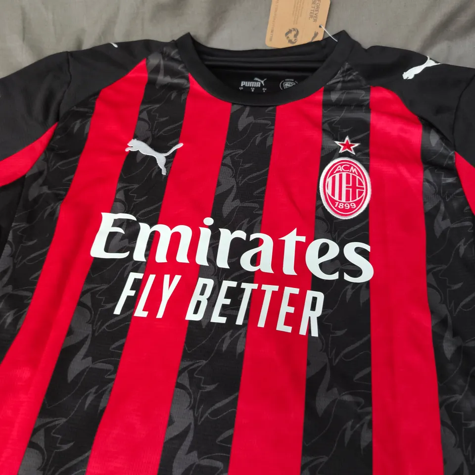 AC MILAN FOOTBALL SHIRT – GIMENEZ 7 - SIZE L