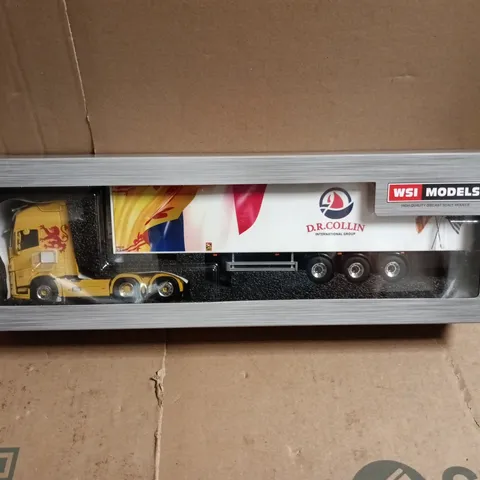 VOLVO FH5 GLOBETROTTER XL 6X2 TRACTOR UNIT WITH 3-AXLE REEFER TRAILER – 1:50 SCALE – LIMITED EDITION 77/155 (WSI MODELS)