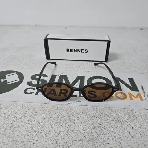 RENNES SUNGLASSES – BLACK FRAME WITH BROWN LENSES