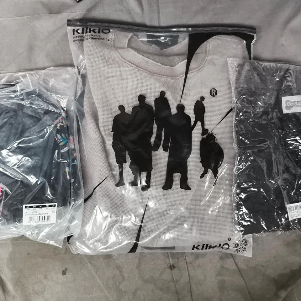 APPROXIMATELY 20 ASSORTED CLOTHING AND FASHION PRODUCTS IN VARIOUS STYLES AND SIZES - COLLECTION ONLY