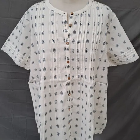 BRAKEBURN ELLA BLOUSE IN CREAM SIZE 18