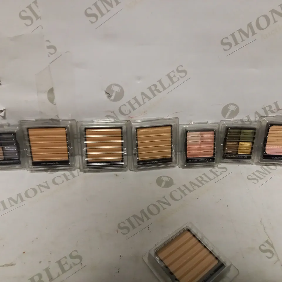 LOT OF APPROXIMATELY 24 GIVENCHY BLUSH AND FOUNDATIONS TO INCLUDE INSPIRATION ROSE 021, MAT PEARL 014, MAT AMBER 016, ETC