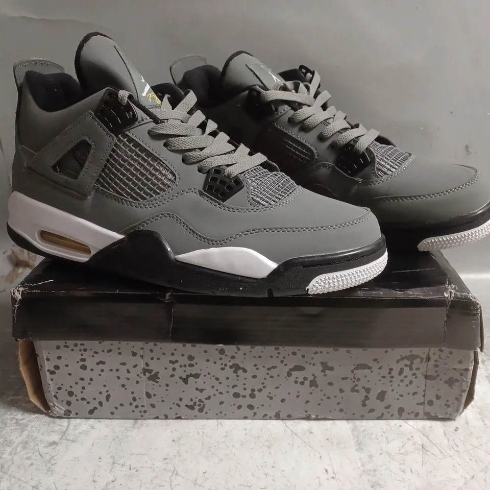 BOXED PAIR OF NIKE AIR JORDAN 4 RETRO SHOES IN GREY SIZE UK 10