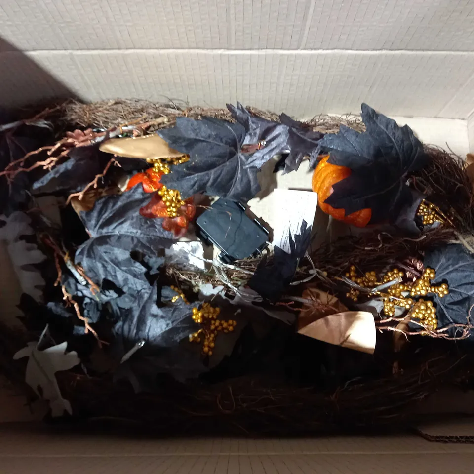 DESIGNER AUTUMN PRE-LIT BLACK LEAF GARLAND RRP £29.99