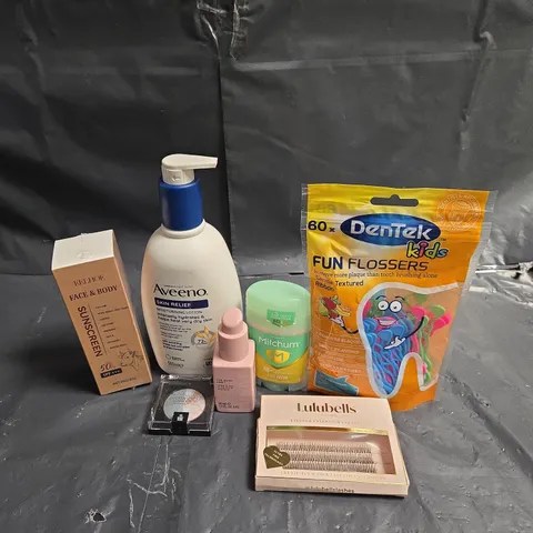APPROXIMATEY 20 ASSORTED HEALTH AND BEAUTY PRODUCTS TO INCLUDE - AVEENO MOISTURISING LOTION - MITCHUM DEODORANT STICK AND FALSE LASHES