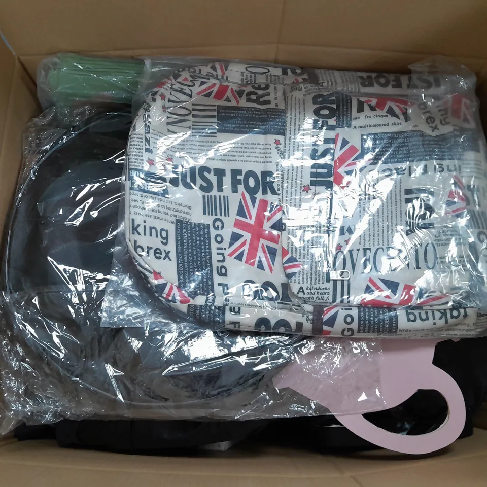 APROXIMATELY 15 ASSORTED HOUSEHOLD ITEMS TO INCLUDE BAGS , HP PRINTING PAPER , BEDDING , ETC