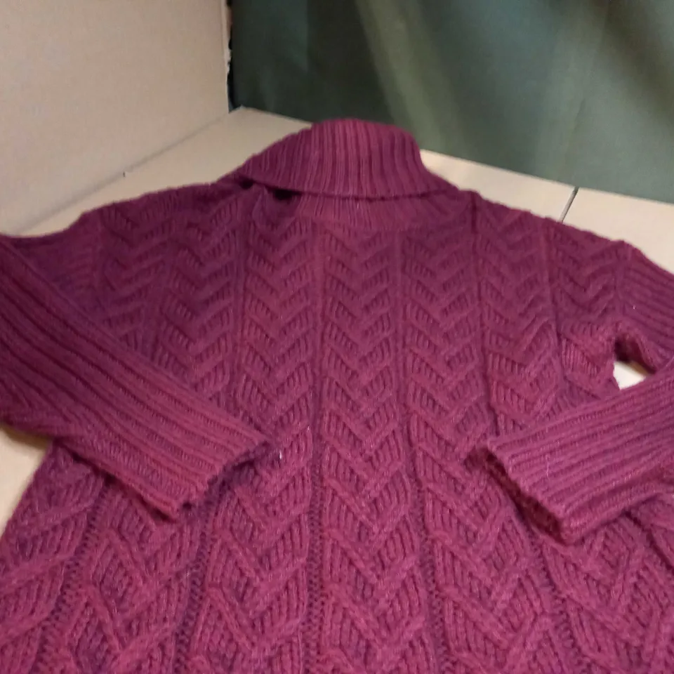 GLAMOROUS DEEP RED CABLE KNITTED DRESS - XS