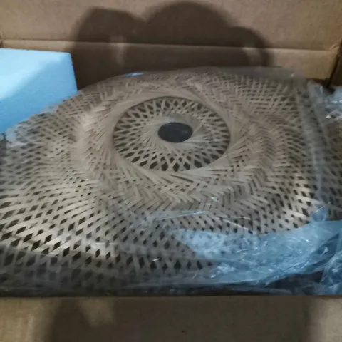 BOXED WICKER DESIGN LAMP SHADE 