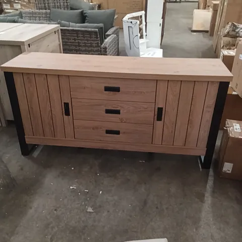 OAK-EFFECT SIDEBOARD WITH DRAWERS AND CUPBOARD -SLIGHT WOBBLE