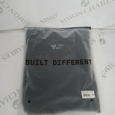 BAGGED BUILT DIFFERENT CREW T-SHIRT SIZE 3XL