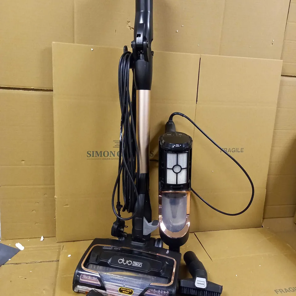 SHARK CORDED STICK VACUUM HZ500UKT