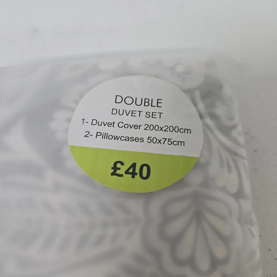 OLIVIA ROCCO DOUBLE DUVET SET – DUVET COVER 200X200 CM + 2 PILLOWCASES 50X75 CM
