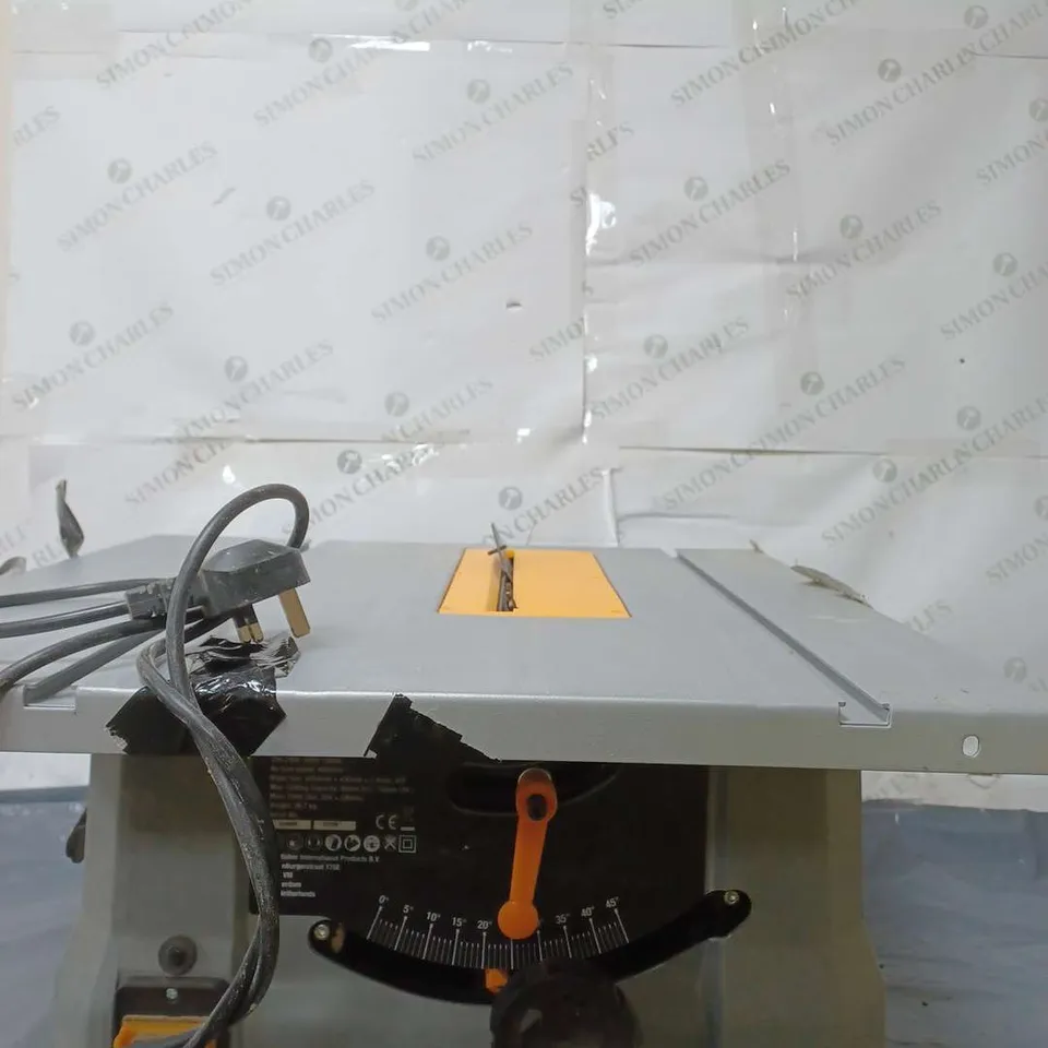 TITAN 1500W TABLE SAW (TTB763TAS) - COLLECTION ONLY