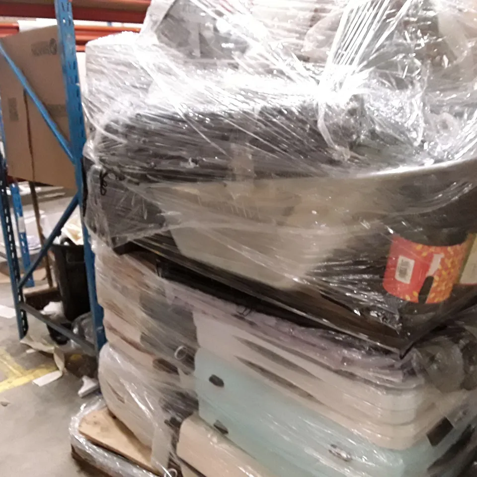 PALLET OF ASSORTED HOUSEHOLD GOODS AND PRODUCTS TO INCLUDES: BIN BAGS,SUITCASES,META DOG CAGE