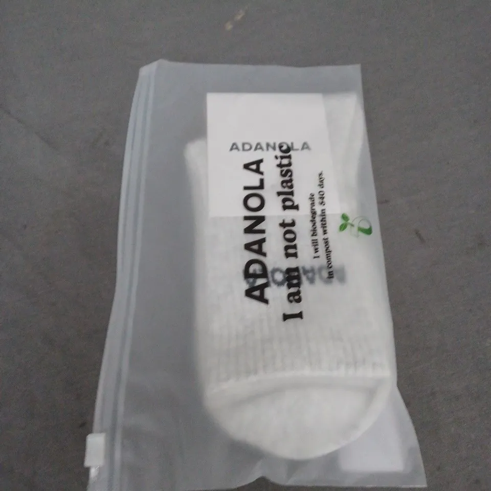 SEALED ADANOLA LIGHT GREY SOCKS 