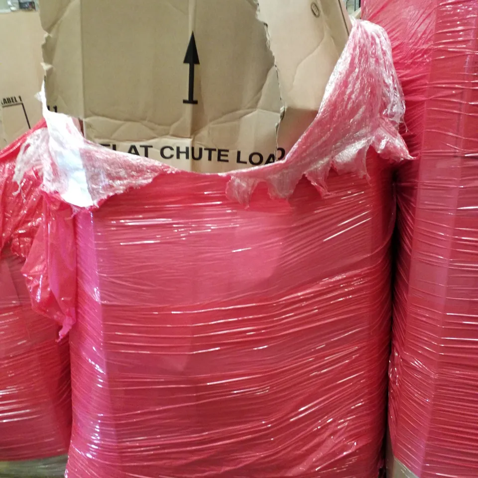 PALLET OF ASSORTED PRODUCTS INCLUDING TOILET SEAT, MATTRESS TOPPER