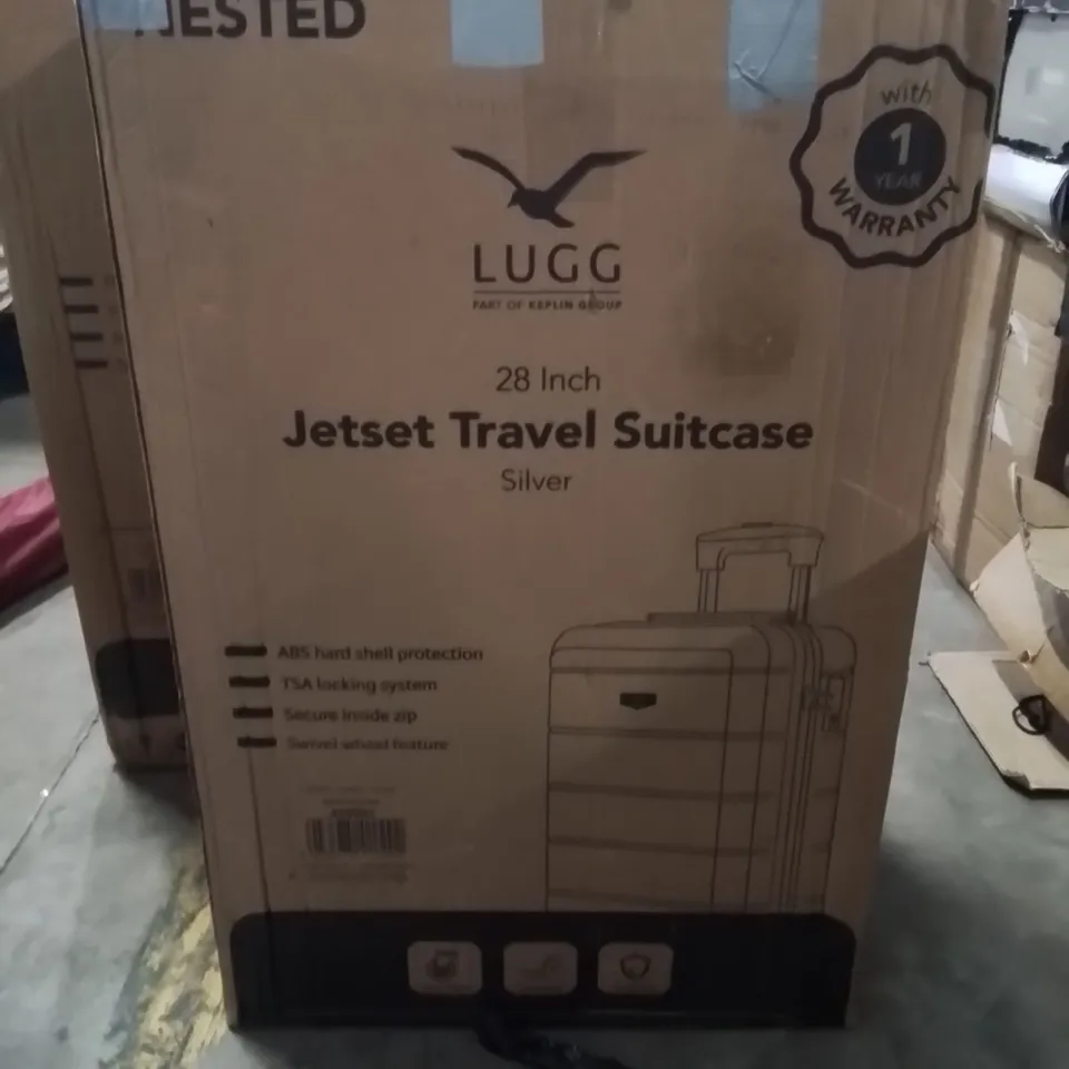 BOXED LUGG 28INCH JETSET TRAVEL SUITCASE SILVER