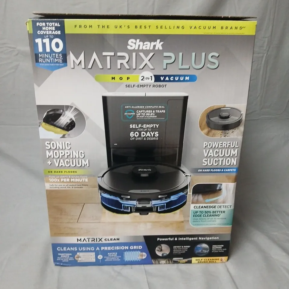 SHARK MATRIX PLUS 2-IN-1 MOP VACUUM ROBOT – BOXED