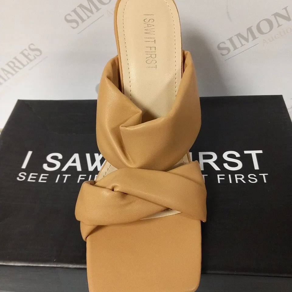 BOXED I SAW IT FIRST TWISTED DOUBLE STRAP HEELED MULE SIZE 4