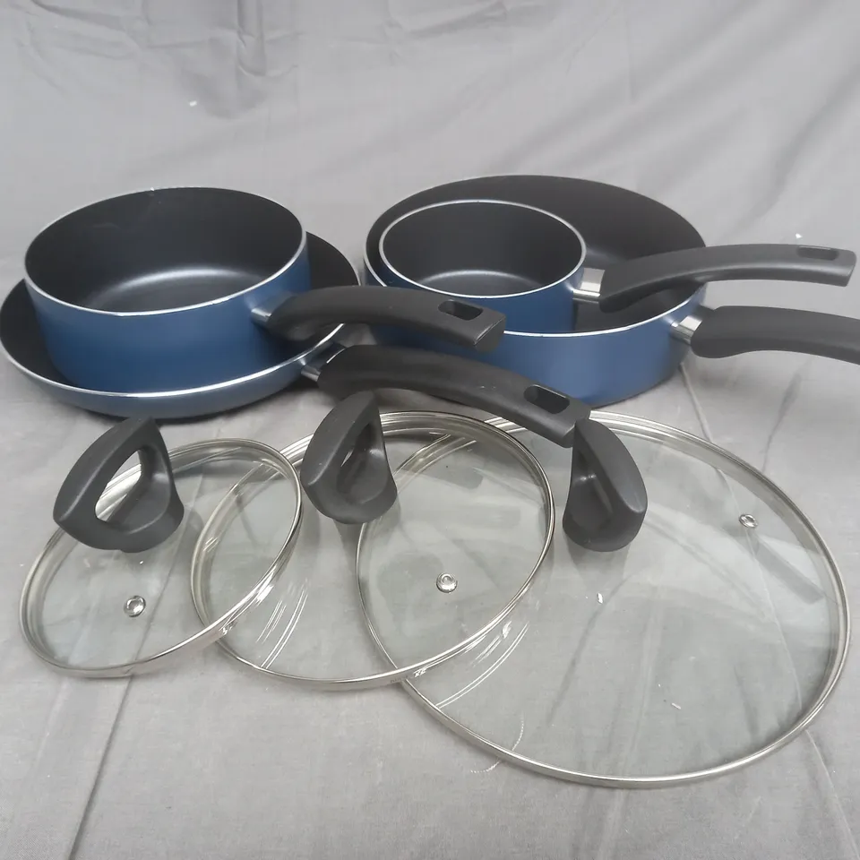 COOK'S ESSENTIALS 4 PIECE NON STICK COOKWARE SET WITH BAKELITE HANDLES
