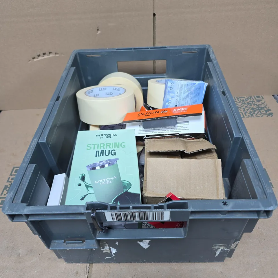 TOTE OF APPROXIMATELY 20 ASSORTED HOUSEHOLD ITEMS TO INCLUDE MATCHA FUEL STIRRING MUG, ULTION PLUS KEY AND LOCK, RAYHONG SNOW REMOVAL DEVICE, TAPE ETC