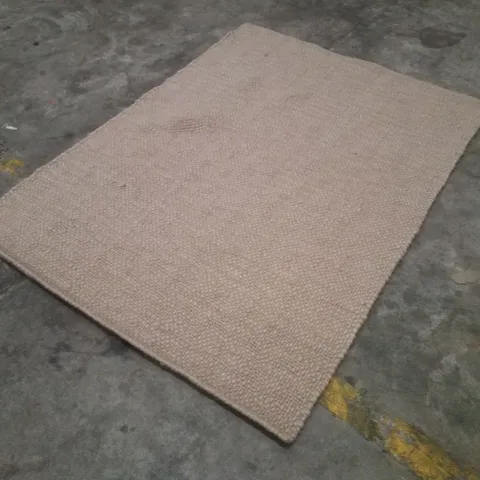 QUALITY DESIGNER AREA RUG APPROXIMATELY 120Γ170CM