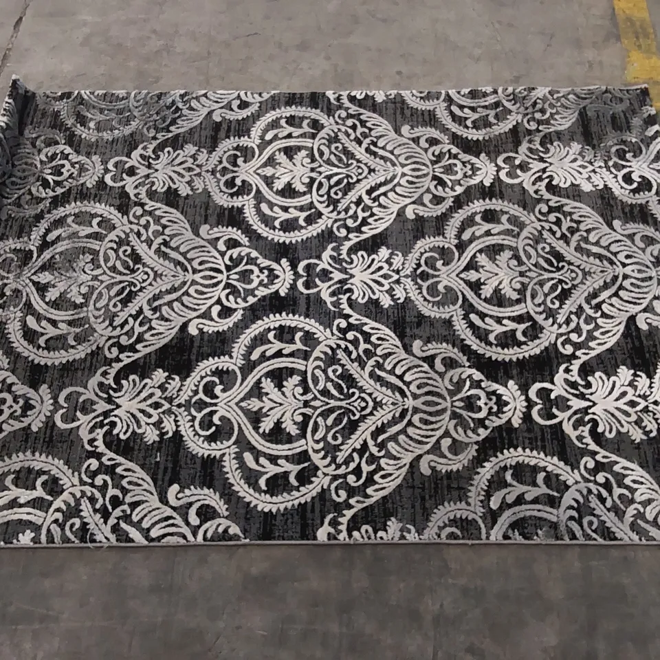 BRAND NEW BAGGED PACO HOME THERRESA RUG - 120 x 170cm
