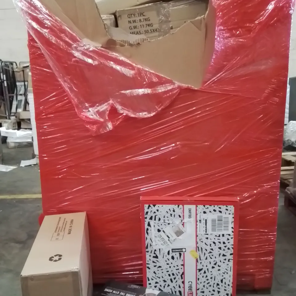 PALLET OF ASSORTED HOUSEHOLD GOODS AND PRODUCTS TO INCLUDE;CEILING LIGHT,RESISTANCE BANDS,DARTBOARD LIGHTING SYSTEM 