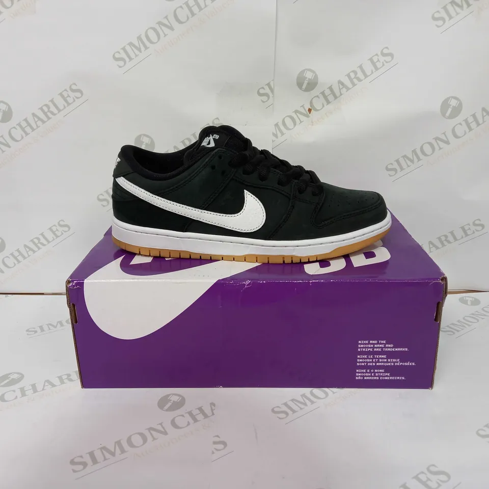 NIKE SB DUNK LOW PRO - UK 7