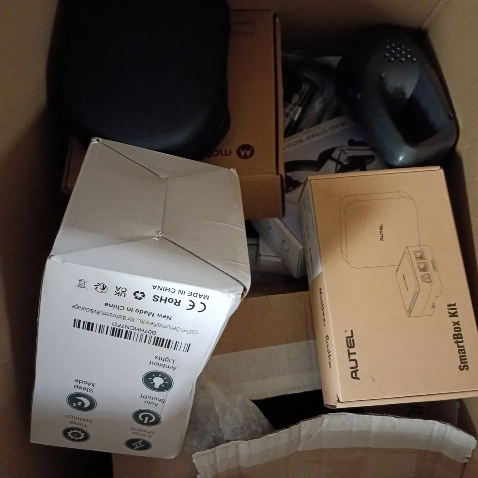 APPROXIMATELY 10 ASSORTED ELECTRICAL PRODUCTS TO INCLUDE META QUEST HEAD STRAP, SMART BOX KIT, DEHUMIDIFIER ETC 