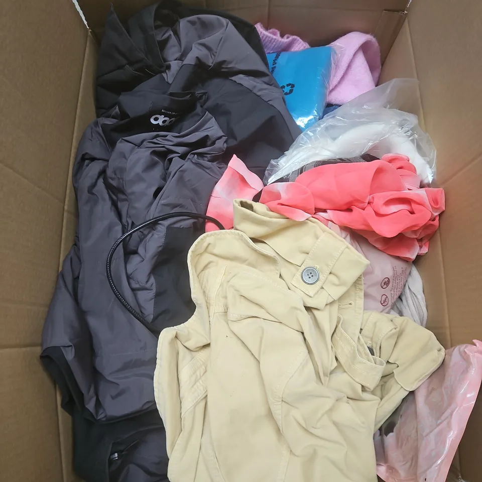 LARGE BOX OF APPROXIMATELY 20 ASSORTED CLOTHING ITEMS IN VARIOUS SIZES, STYLES AND COLOURS