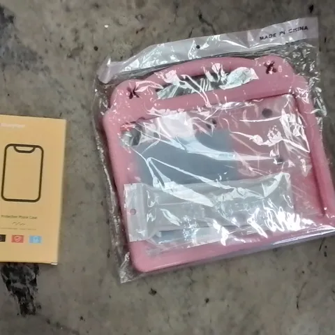 PALLET CONTAINING A LARGE QUANTITY OF PHONE CASES,SCREEN PROTECTORS,TABLET CASES