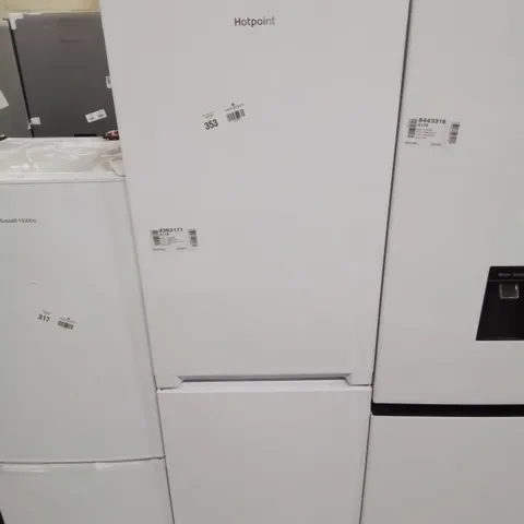 HOTPOINT 245 LITRE 50/50 FROST FREE FREESTANDING FRIDGE FREEZER - WHITE? [ENERGY CLASS F]