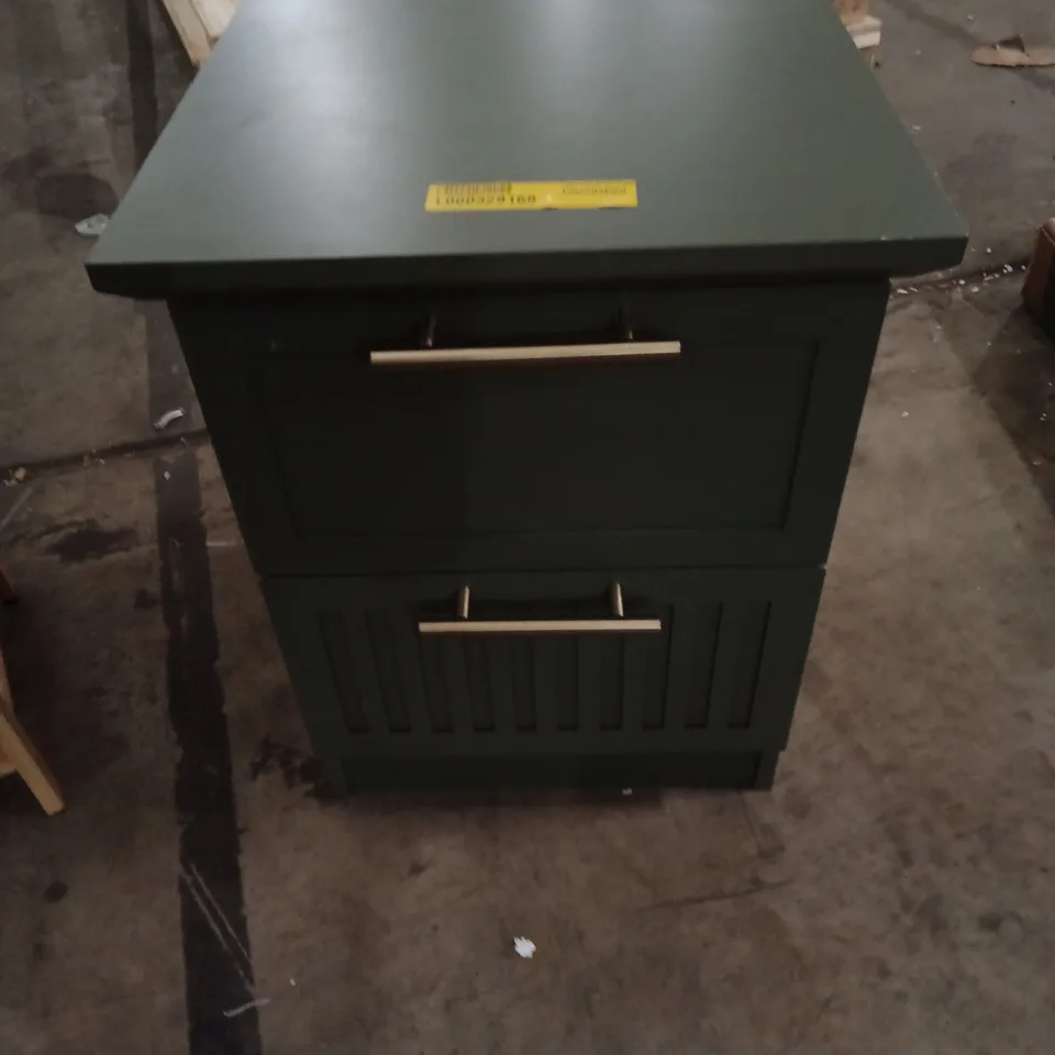 2-DRAWER BEDSIDE TABLE – COLOUR: KALE GREEN