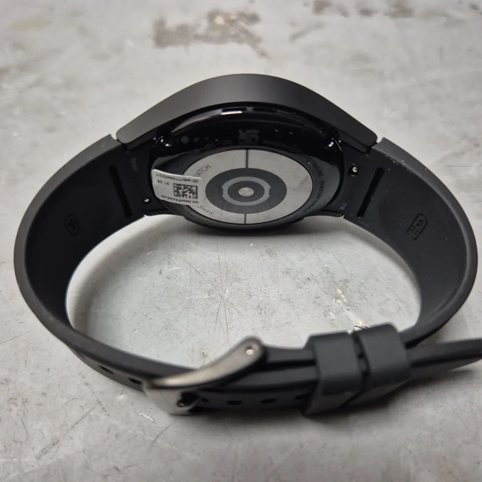 SAMSUNG GALAXY WATCH 4 