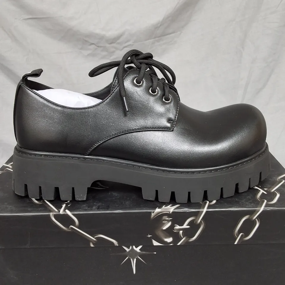 BOXED KOI DEACONS OF THE DEEP BLACK SHOES - UK 8