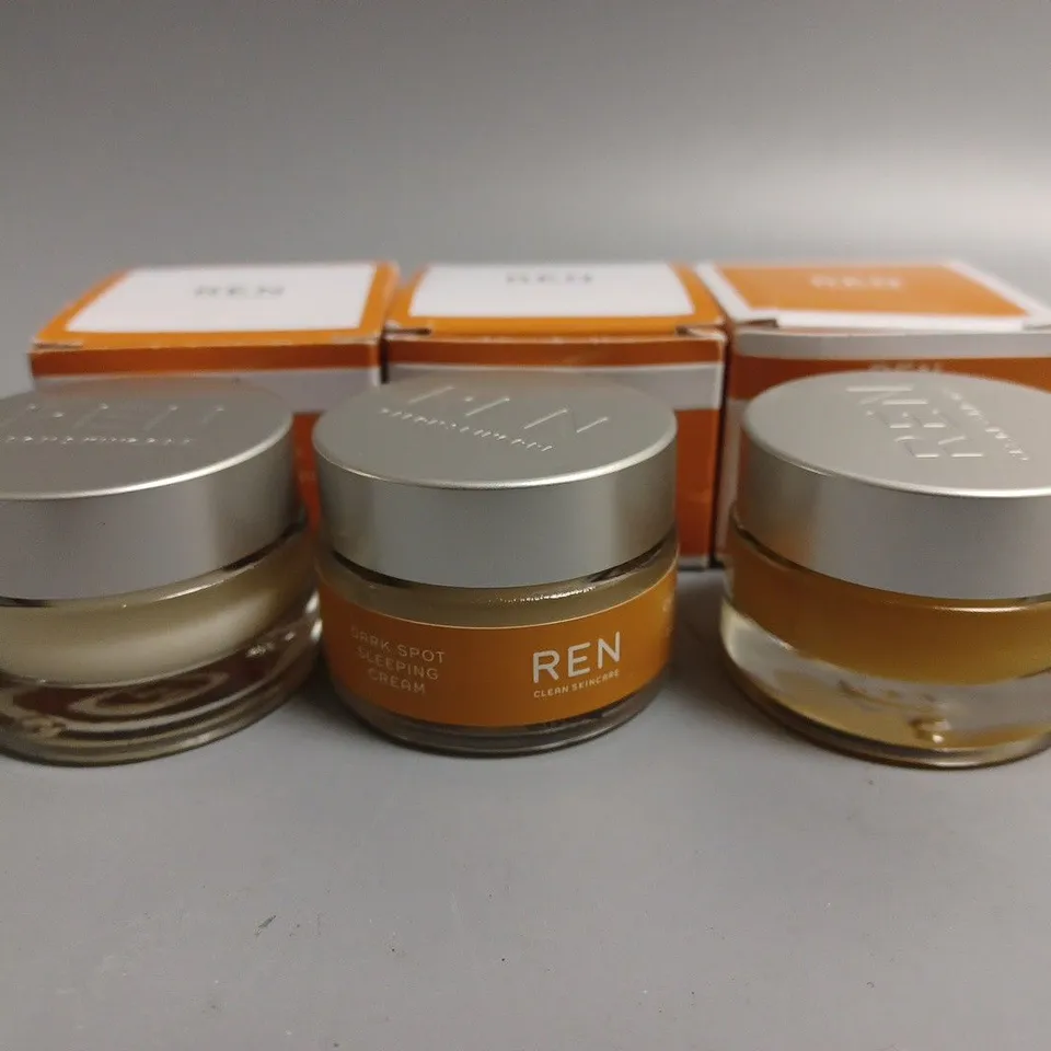 3 BOXED REN PRODUCTS TO INCLUDE GLOW DAILY VITAMIN C GEL CREAM (15ml), OVERNIGHT GLOW DARK SPOT SLEEPING CREAM (15ml), GLYCOL LACTIC RADIANCE RENEWAL MASK (15ml)