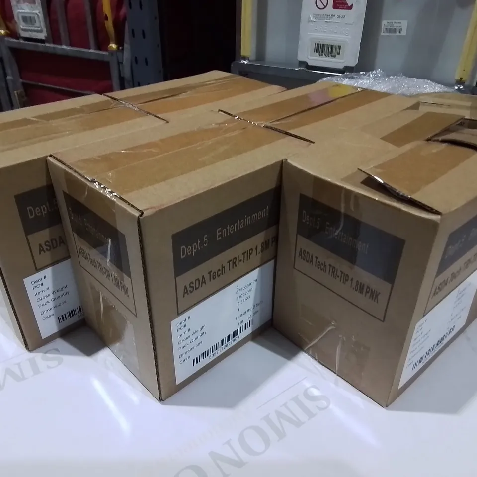 LOT OF 5 BOXED 4-PACKS OF BRAND NEW 1.8M SYNC AND CHARGE CABLES IN PINK - TOTAL 20 PIECES