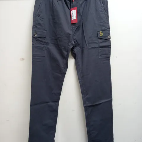 LUXE FURURE CLASSFIT CARGO TROUSERS IN CHARCOAL - MEDIUM