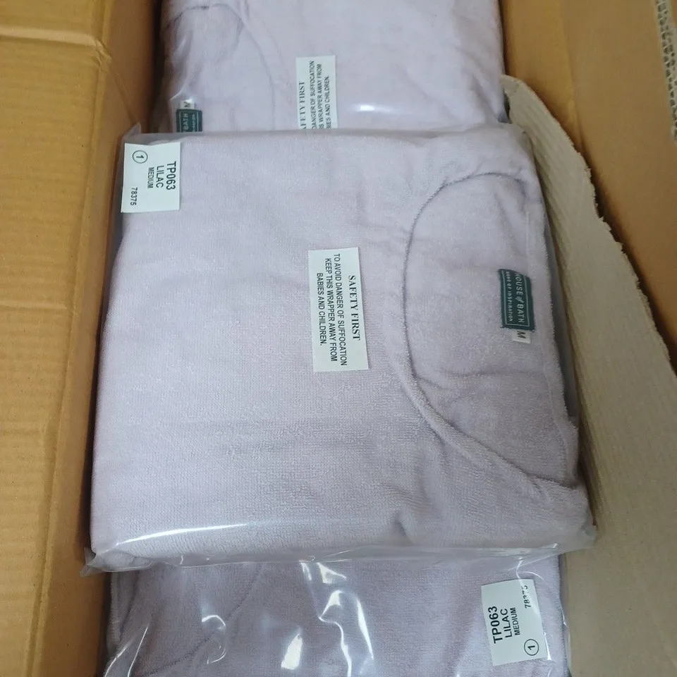 APPROXIMATELY 10 HOUSE OF BATH LUXURY BATH ROBES IN LILAC - M